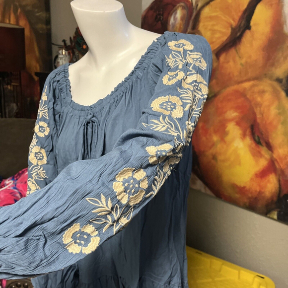 NWT Women’s Boho Embroidered Blue Blouse By Lola P Nwt - Picture 2 of 12